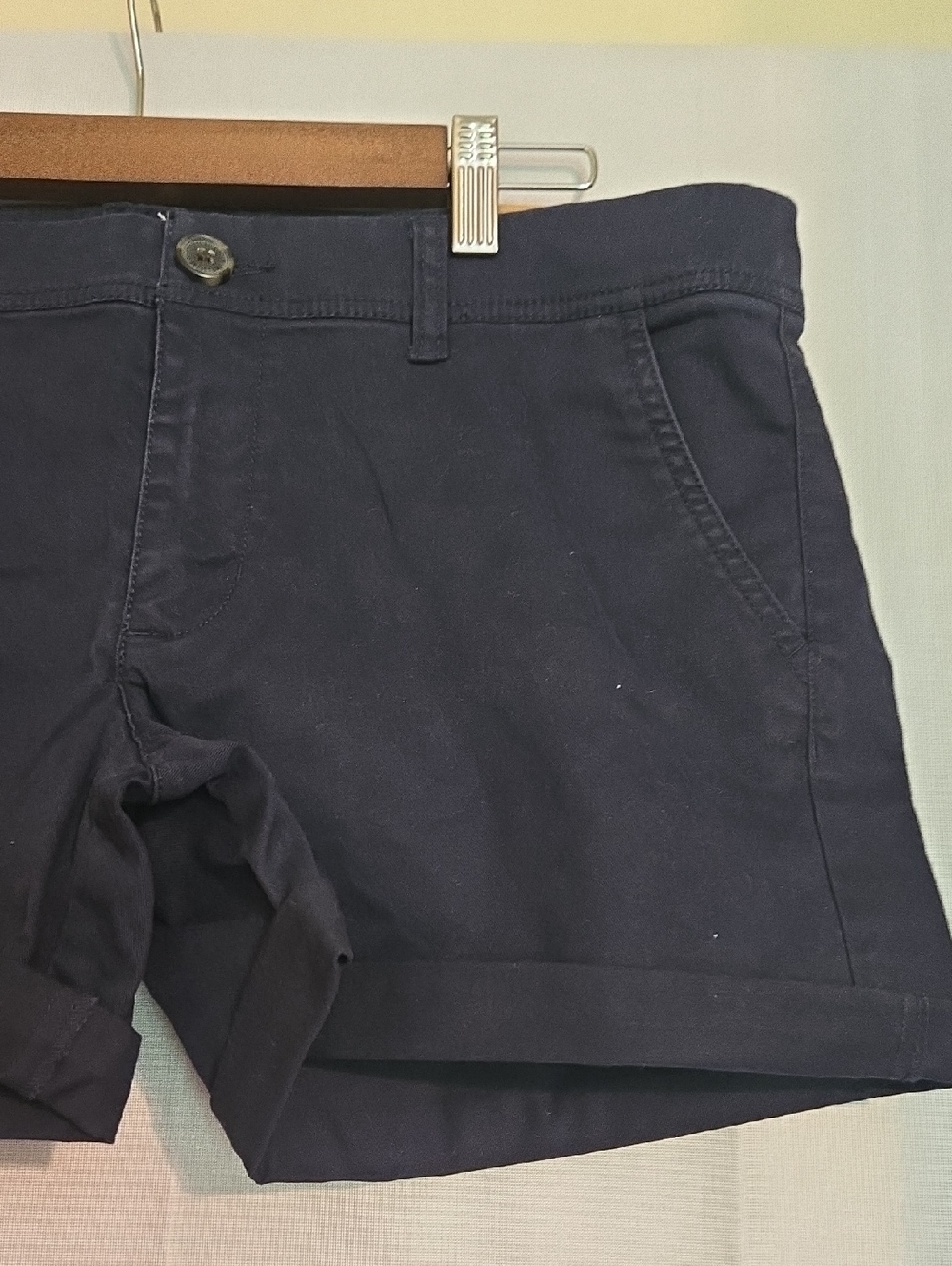 American Eagle Women's Navy Roll-Hem Midi Shorts Sz 14 NWT - Picture 2 of 10